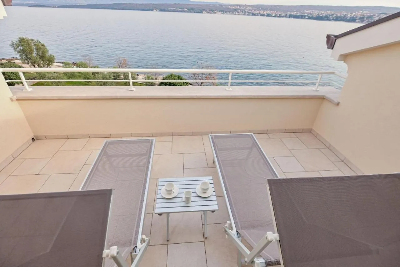 Luxury Apartments Villa Tunera 波拉特