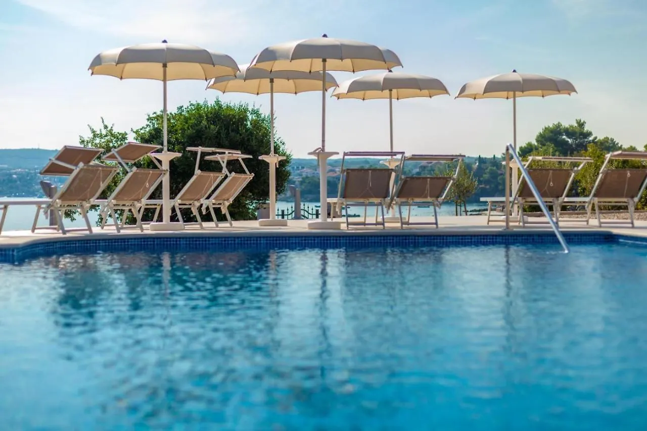 招待所 Luxury Apartments Villa Tunera 波拉特