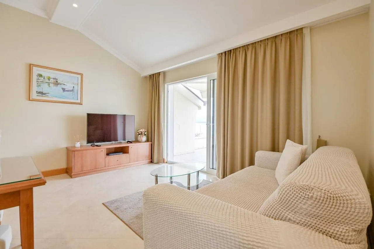 Luxury Apartments Villa Tunera Porat  Porat (Krk)