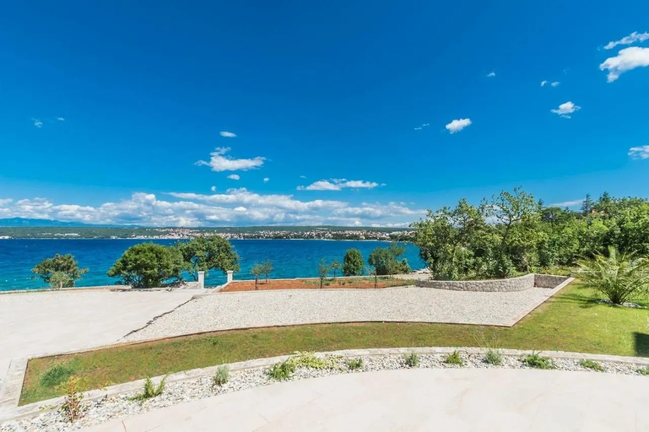 Πανσιόν Luxury Apartments Villa Tunera Porat